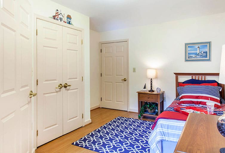 Charter Senior Living of Annapolis Bedroom